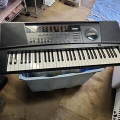 卓上電子ピアノ