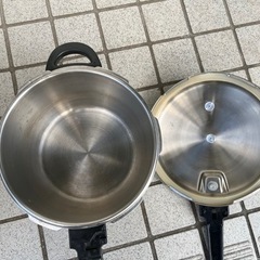 伊藤アルミ製　底部三層構造で丈夫5.5ℓIH対応圧力なべ使いやすく調理時間短縮に現状渡しの画像