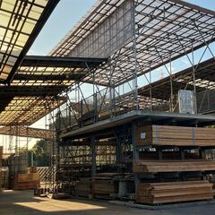 【募集】型枠大工、資材運搬ドライバー　経験者優遇　★型枠大工：330,000円～　運搬ドライバー300,000円～★の画像