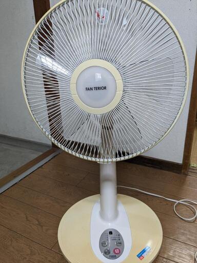 送料込み＊ユアサ 扇風機2023年製（箱付き）＊0701-2 送料込み＊ユアサ 扇風機2023年製（箱付き）＊0701-2