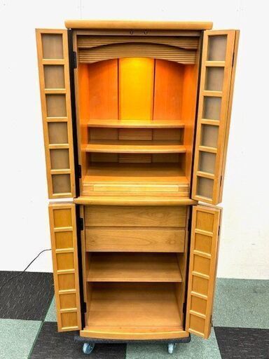 仏壇　ライトブラウン 大型 先祖供養　モダン仏壇　高級感　ライト付き　引出し　おしゃれ　和風　スリム仏壇