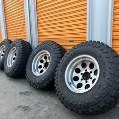 TOYO  OPEN COUNTRY  LT285/75R16 マッドタイヤ！！バリ目！！