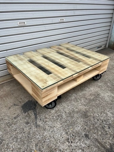 パレット調 インダストリアル 西海岸スタイル ガラステーブル ローテーブル