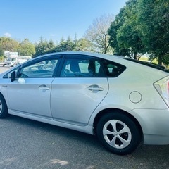 トヨタプリウス 平成24年車　69,500km  車検7年／6月の画像