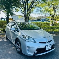 トヨタプリウス 平成24年車　69,500km  車検7年／6月