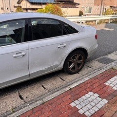 アウディ　A4 早い者勝ち　7万キロの画像