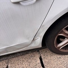 アウディ　A4 早い者勝ち　7万キロの画像