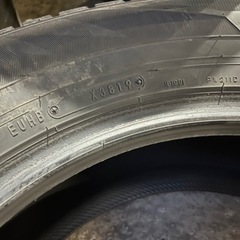 215 65 R16の画像