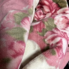 引き渡し予定の方が決まりました。中古毛布G柄の画像