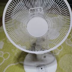 リモコン付き　山善　扇風機　2023年式　1ヶ月使用　故障なし　...