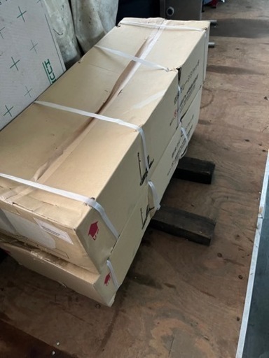 ガレージジャッキ　エアー低床　2トンロング　長崎ジャッキ　新品未使用　自動車　整備工具