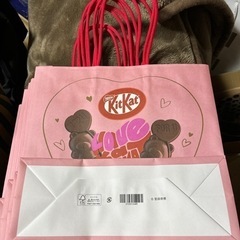 キットカットの紙手提げバッグ 5枚の画像