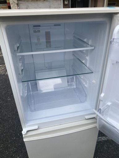 北九州市内配送無料　保証付き シャープ SHARP SJ-D14B-W [冷蔵庫(137L・つけかえどっちもドア) 2ドア ホワイト系