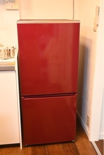 美品★AQR-17MBK 2022年製168L 冷蔵庫　赤