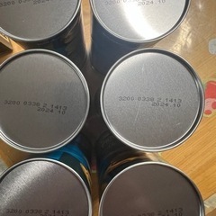 ビスコ8個、プリングルズ6個の画像