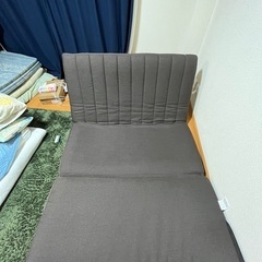 座椅子ソファベッドの画像
