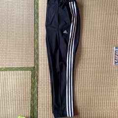 アディダスジャージ　Lサイズ