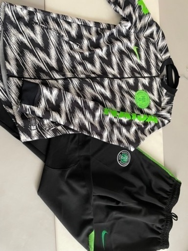 【希少】NIKE トラックジャケット　ジャージ　ナイジェリア　大き目　黒　XL 希少】NIKE トラックジャケット ジャージ ナイジェリア 大き目 黒 XL