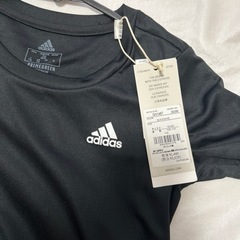 値下げ✨定価1639円✨新品✨adidas✨タグ付き✨110cm✨✨の画像