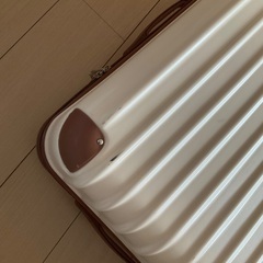 スーツケース　90L  ベージュの画像