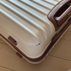 スーツケース　90L  ベージュの画像