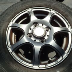 13インチアルミホイール（145r13 6pr タイヤ装着）の画像