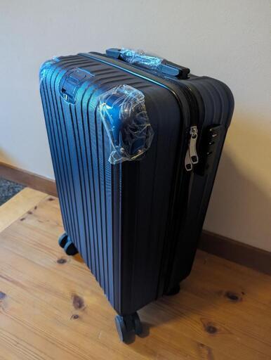新品　スーツケース　機内持ち込みサイズ　ブルー　