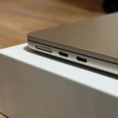 MacBook Air M2 パソコンの画像