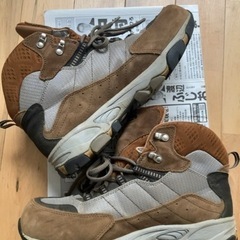 登山用シューズの画像