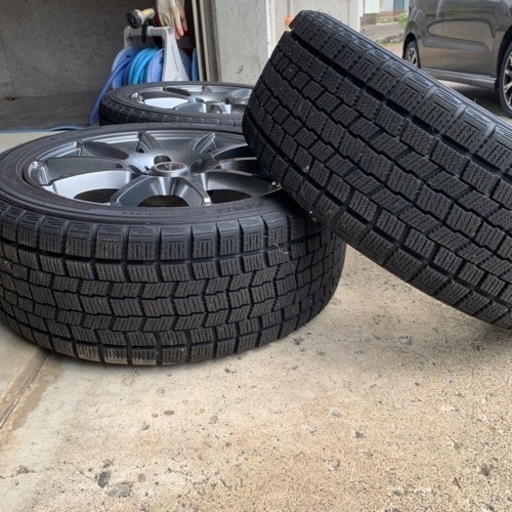 スバルレボーグ　スタッドレス　215/50-17 4本セット　冬になる前にお早目に！