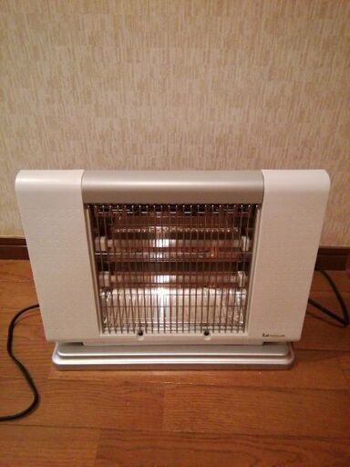 お買い得　電気ストーブ