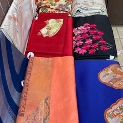 和装小物薩摩さつまつげ櫛髪飾り袋帯反物大島紬バッグ鞄がま口福助足袋さらし正絹帛紗袱紗紅ふくさ刺繍女性和服着物リメイク材料色々纏めての画像