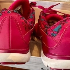 【美品】
 靴 スニーカーの画像