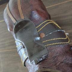 親子馬の置物の画像