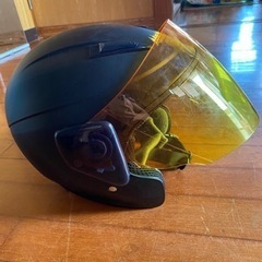 ヘルメットの画像