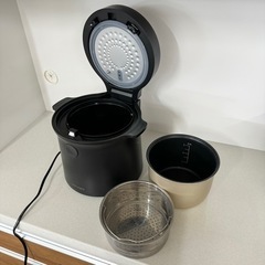 ②【超美品‼️】ロカボ 2022年製 5合炊き 糖質カット炊飯器 炊飯ジャー 液晶タッチパネル ブラック♪ の画像