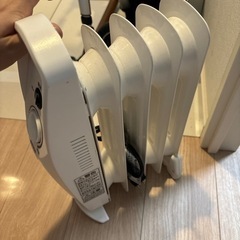 【ジャンク品】家電 季節、空調家電 オイルヒーターの画像