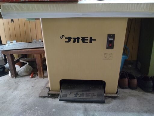 【中古】FB-100 ベージュ バキューム台   ナオモト NAOMOTO アイロン台