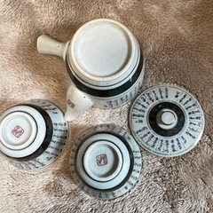 急須とお湯呑み　セットで　生活雑貨 食器 茶器の画像
