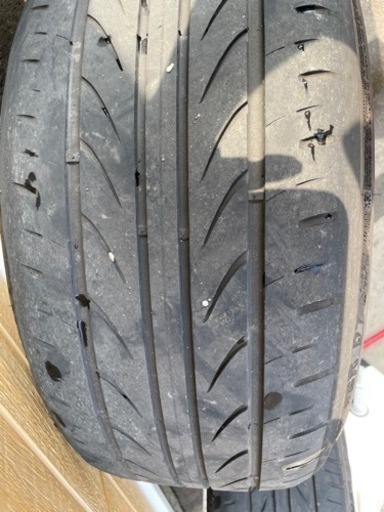車のパーツ タイヤ、ホイール