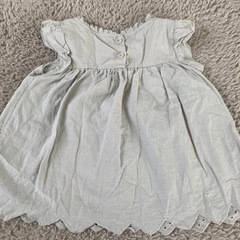 ベビー服　フリルワンピースの画像