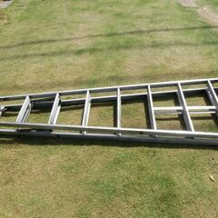 9尺　２７０ｃｍの脚立です。
