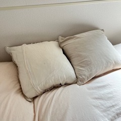 IKEA クッション　2個の画像