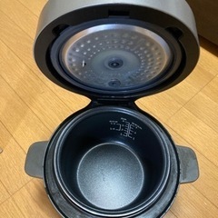 【締切間近本日17:00まで最終値下】　炊飯器　4合炊きの画像