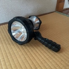 懐中電灯　ライト　照明の画像