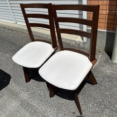 ダイニングテーブル 回転式ダイニングチェア2脚の画像