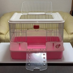 ウサギや小動物用のケージの画像