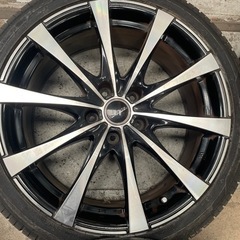 車のパーツ タイヤ、ホイールの画像