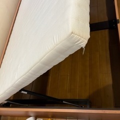 引取のみ　跳ね上げ式収納　セミダブルベッドの画像