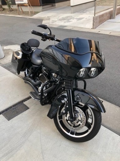 ハーレー　FLTRX ロードグライド　カスタム多数！